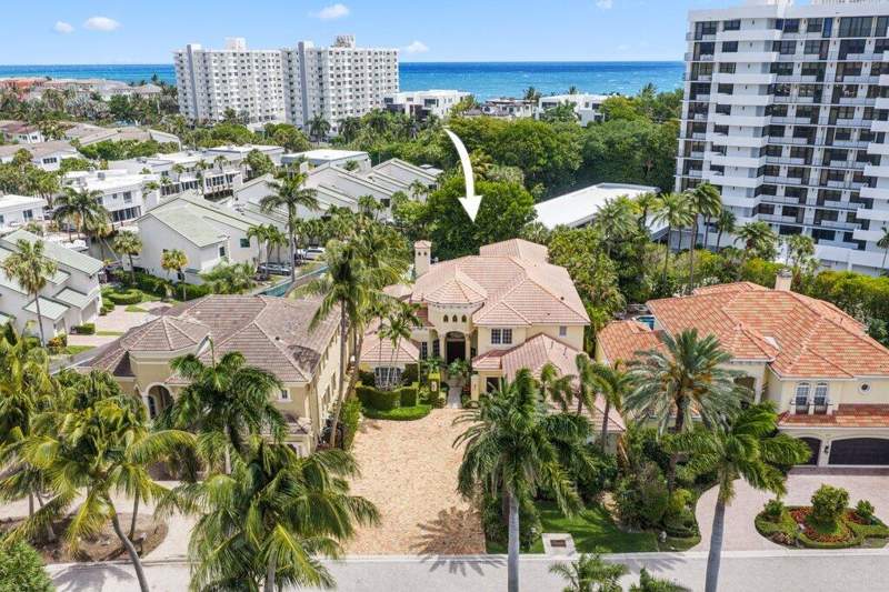 6 bedroom Single Family Residence at 1019 Grand Court, Grand Cay Estates, Highland Beach — photo 4