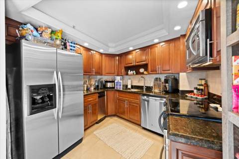 1167 Hillsboro Mile #308, Hillsboro Beach FL - photo 15 of 37