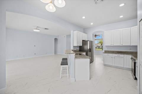 1038 SW Fisherman Avenue, Port St. Lucie FL - photo 11 of 46