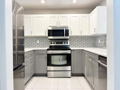 2204 NE 36th Street #26, Lighthouse Point FL - photo 13 of 62