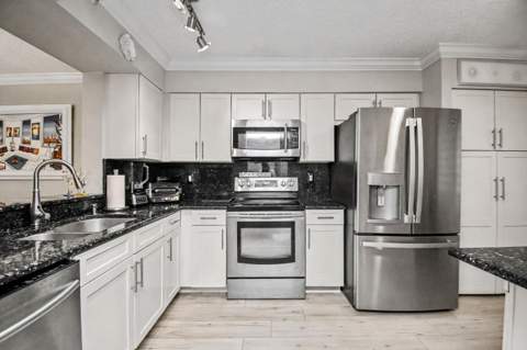 14112 Huntington Pointe Drive #401, Delray Beach FL - photo 10 of 38