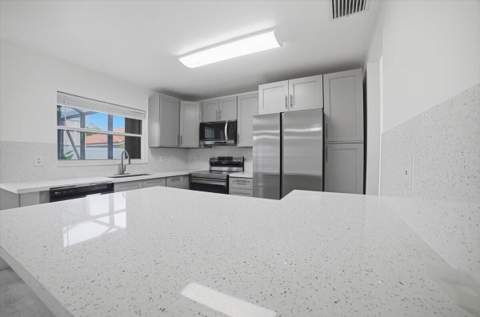 1378 SW 180th Avenue, Pembroke Pines FL - photo 7 of 50