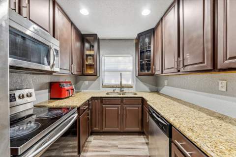 651 Foresteria Drive, Lake Park FL - photo 13 of 31