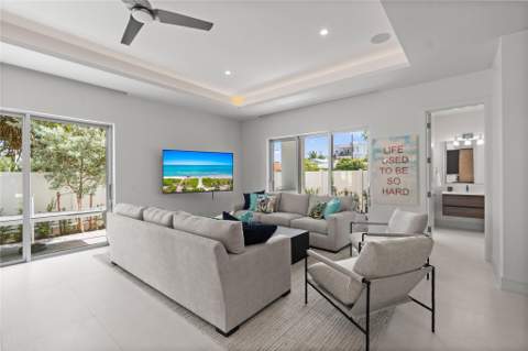 221 Shore Court, Lauderdale-By-The-Sea FL - photo 15 of 82