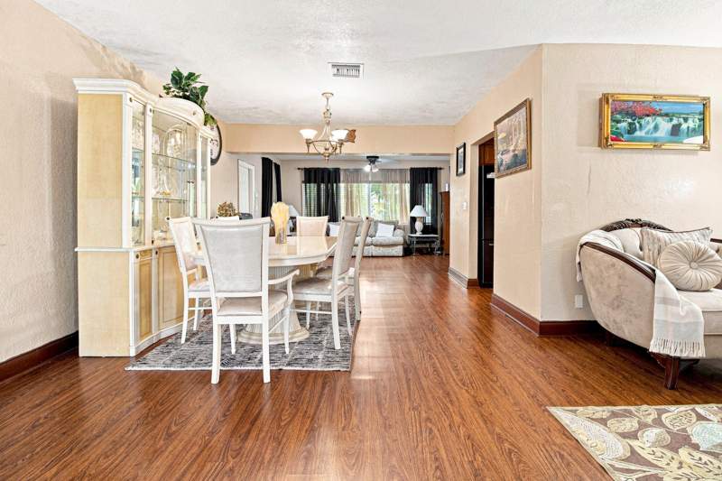 4 bedroom Single Family Residence at 655 W Melrose Circle, Melrose Park Sec 5, Fort Lauderdale — photo 5