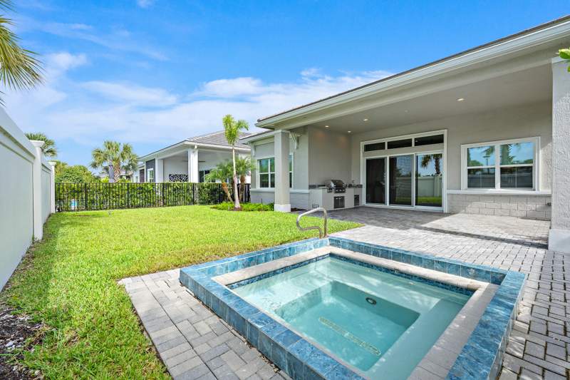 3 bedroom Single Family Residence at 9901 Regency Way, Avenir - Regency, Palm Beach Gardens — photo 2