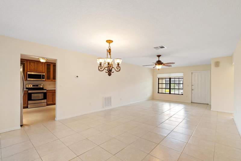 3 bedroom Single Family Residence at 6315 Tall Cypress Circle, Buttonwood 2, Greenacres — photo 4