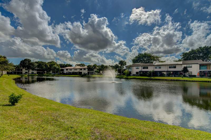 2 bedroom Condominium at 7911 Eastlake Drive #6H, The Greens @ Boca Lago, Boca Raton — photo 5