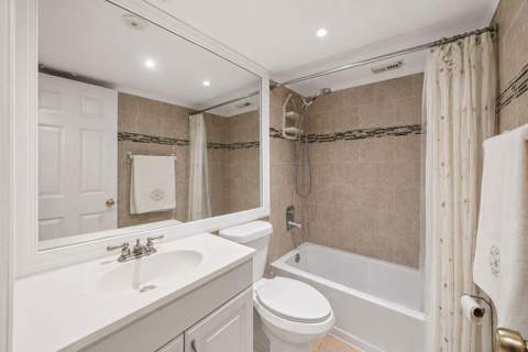 6807 NW 80th Court, Tamarac FL - photo 6 of 20