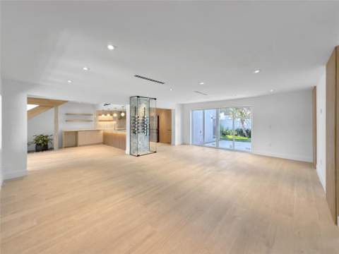729 NE 17th Terrace, Fort Lauderdale FL - photo 9 of 38