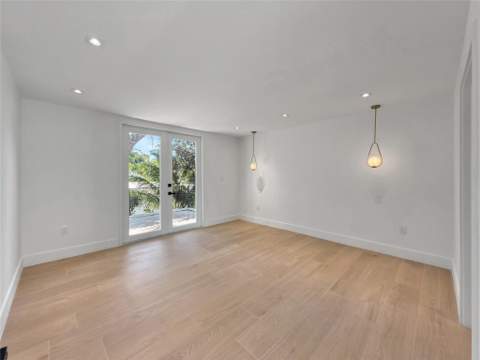 729 NE 17th Terrace, Fort Lauderdale FL - photo 13 of 38
