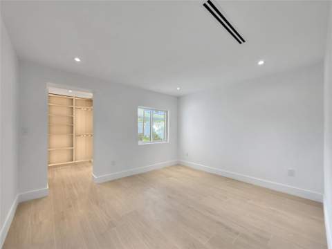 729 NE 17th Terrace, Fort Lauderdale FL - photo 22 of 38