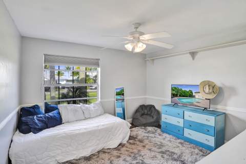 1156 SW 149th Lane, Sunrise FL - photo 17 of 40