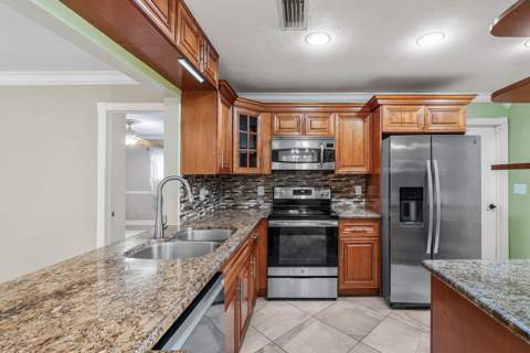 9396 Gettysburg Road, Boca Raton FL - photo 14 of 51