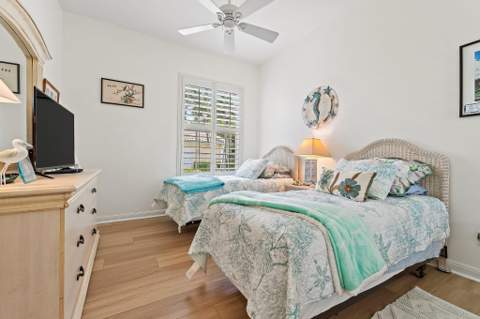 108 Euphrates Circle, Palm Beach Gardens FL - photo 21 of 36