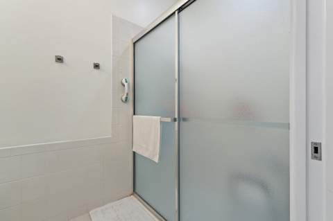 108 Euphrates Circle, Palm Beach Gardens FL - photo 20 of 36