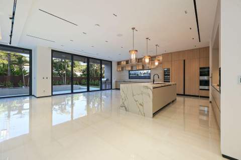 728 NE 17th Terrace, Fort Lauderdale FL - photo 7 of 43