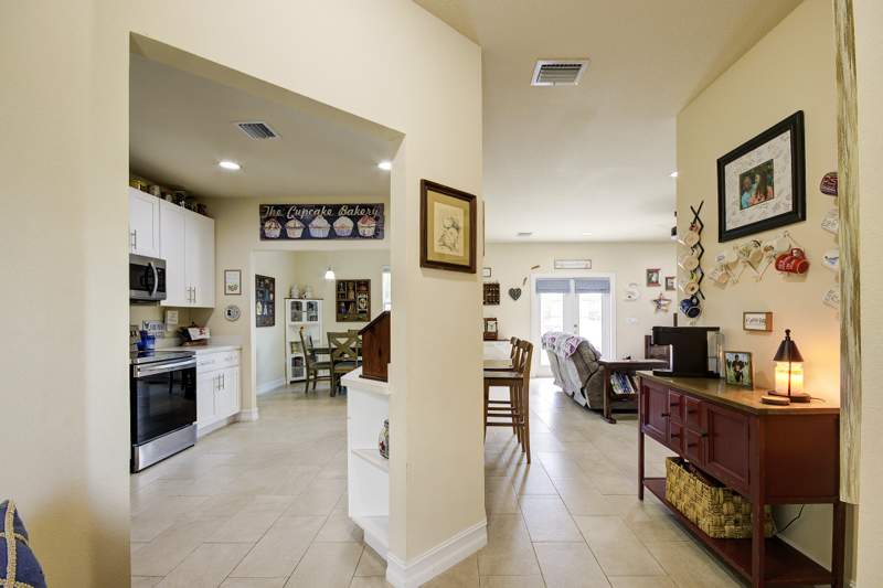 4 bedroom Single Family Residence at 2329 SW Mountwell Street, Port St Lucie Section 18, Port St. Lucie — photo 4