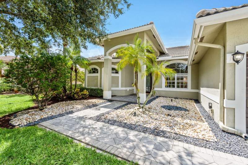 5 bedroom Single Family Residence at 10668 NW 69th Street, Fox Ridge, Parkland — photo 4