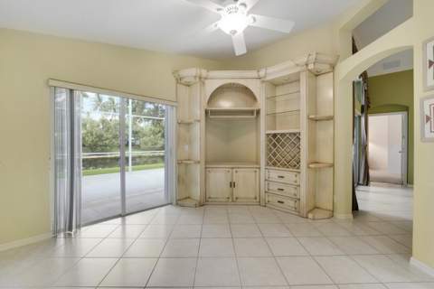 6806 Rienzo Street, Lake Worth FL - photo 20 of 71