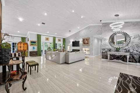 7205 Mandarin Drive, Boca Raton FL - photo 10 of 71