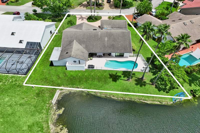 3 bedroom Single Family Residence at 7301 NW 83rd Way, Woodmont Tract 70, Tamarac — photo 4