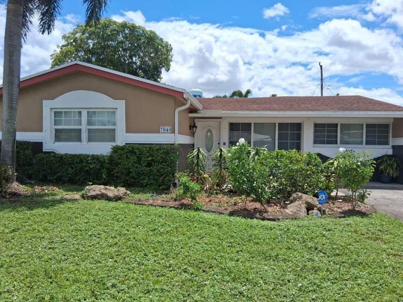 3 bedroom Single Family Residence at 7040 SW 29th Street, Miramar Sec 4 43-16 B, Miramar — photo 3