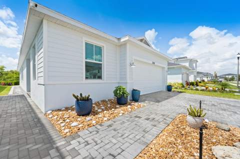 3395 Cedar Grove Drive, Fort Pierce FL - photo 6 of 52