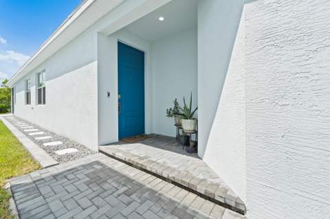 3395 Cedar Grove Drive, Fort Pierce FL - photo 7 of 52