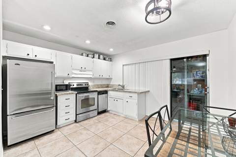 2908 NW 48th Street, Tamarac FL - photo 20 of 39