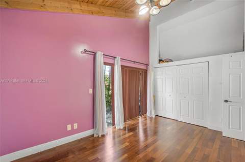 401 Leslie Drive, Hallandale Beach FL - photo 11 of 18