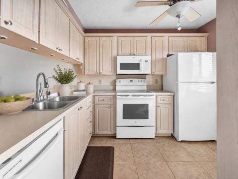 901 Seafarer Circle #403, Jupiter FL - photo 15 of 29