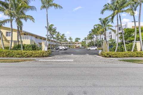 2655 NE 8th Avenue #106, Wilton Manors FL - photo 14 of 20