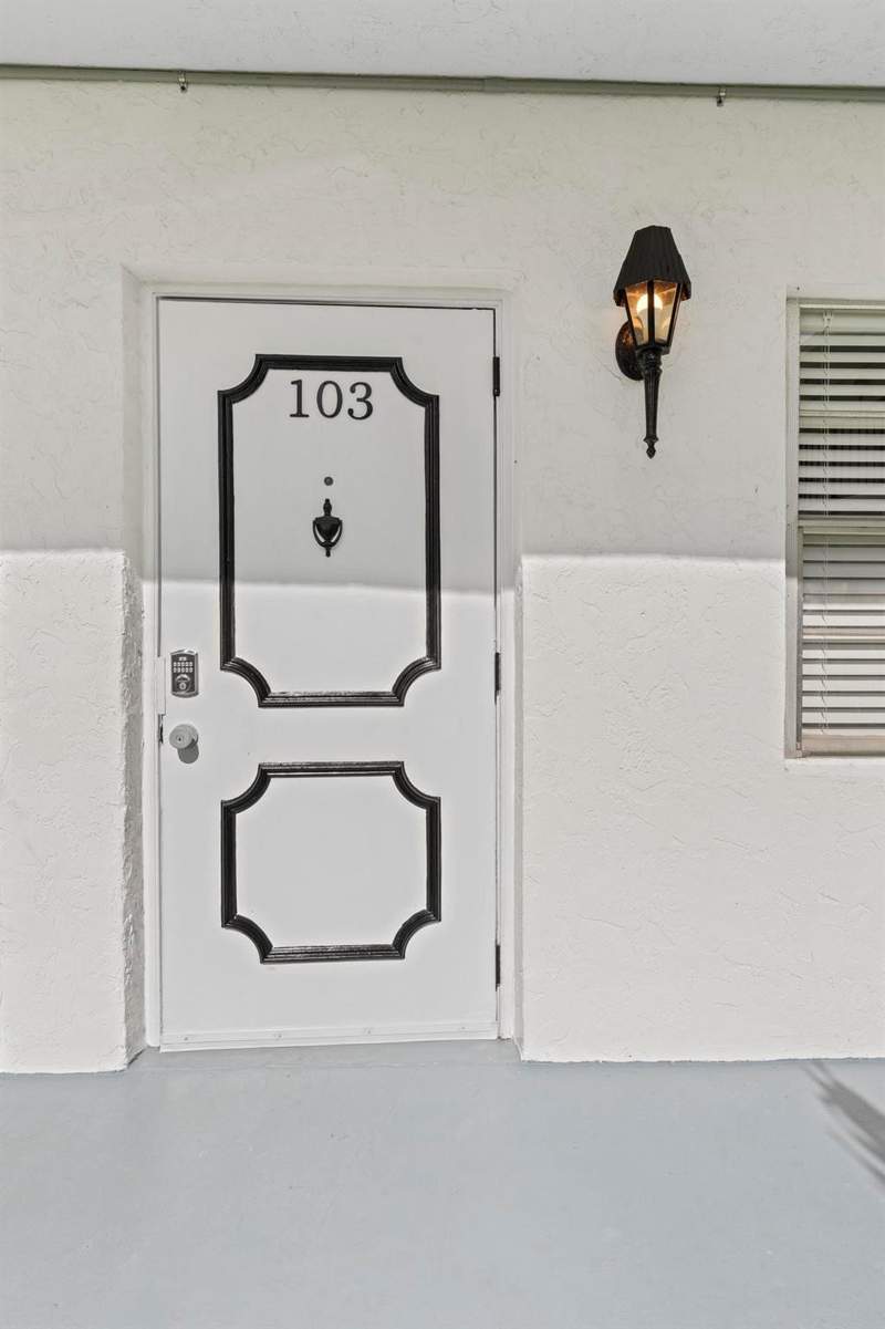 2 bedroom Condominium at 1127 S Federal Highway #103, Sun Haven Condo, Lake Worth Beach — photo 3