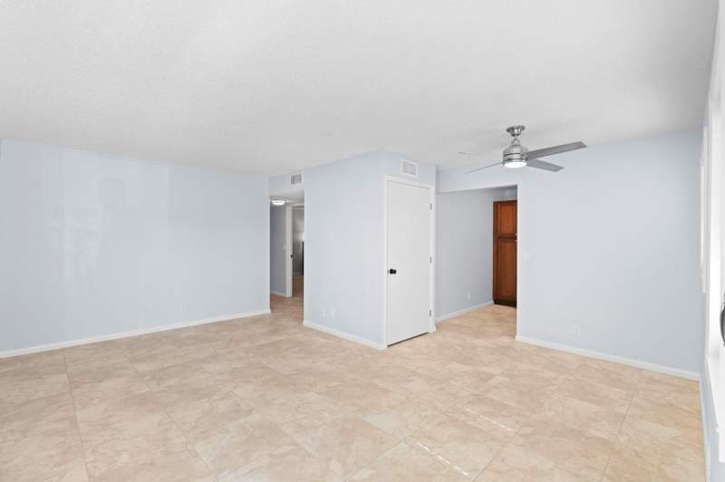 2 bedroom Condominium at 1127 S Federal Highway #103, Sun Haven Condo, Lake Worth Beach — photo 4