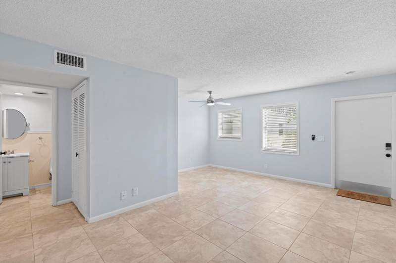 2 bedroom Condominium at 1127 S Federal Highway #103, Sun Haven Condo, Lake Worth Beach — photo 5