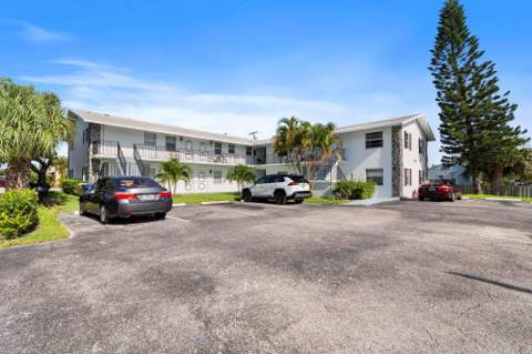 1127 S Federal Highway #103, Lake Worth Beach FL - photo 9 of 27