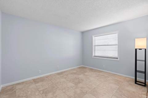 1127 S Federal Highway #103, Lake Worth Beach FL - photo 12 of 27