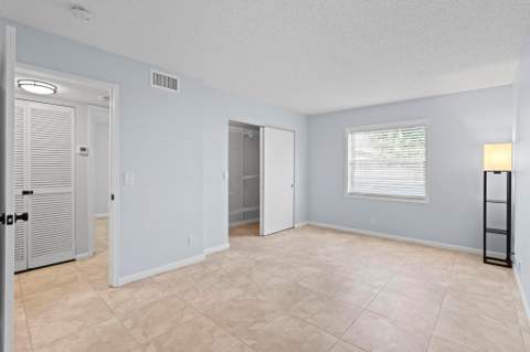 1127 S Federal Highway #103, Lake Worth Beach FL - photo 17 of 27