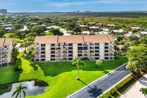 901 Seafarer Circle #403, Jupiter FL - photo 24 of 29