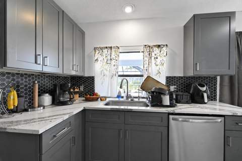 409 SW Voltair Terrace, Port St. Lucie FL - photo 16 of 37