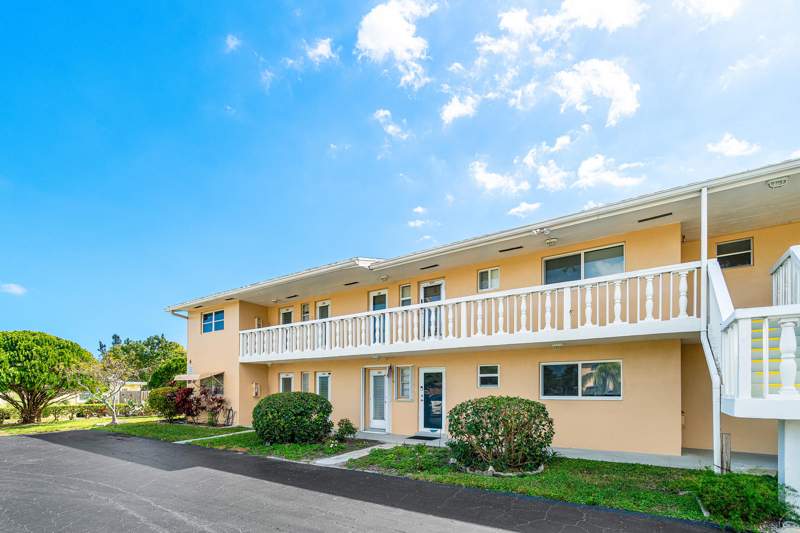 2 bedroom Condominium at 108 NE 20th Avenue #201, Village Royale Condo 5, Boynton Beach — photo 5