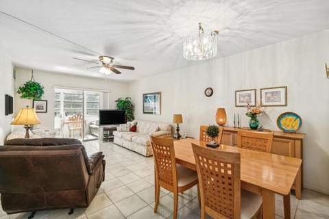 108 NE 20th Avenue #201, Boynton Beach FL - photo 7 of 39