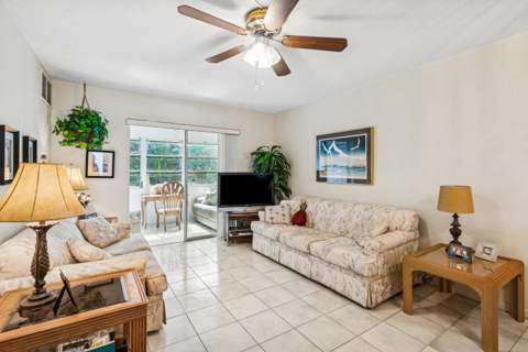108 NE 20th Avenue #201, Boynton Beach FL - photo 12 of 39