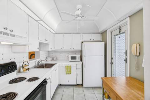 108 NE 20th Avenue #201, Boynton Beach FL - photo 17 of 39