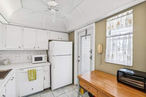 108 NE 20th Avenue #201, Boynton Beach FL - photo 18 of 39