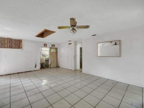 490 Sandia Avenue, Port St. Lucie FL - photo 6 of 28