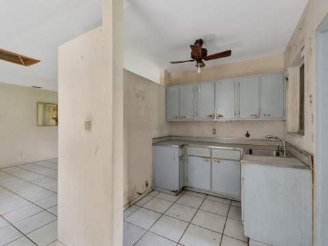 490 Sandia Avenue, Port St. Lucie FL - photo 13 of 28