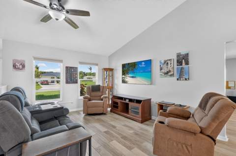 1549 SW Aledo Lane, Port St. Lucie FL - photo 12 of 54