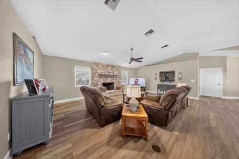3601 Cottonwood Drive, Fort Pierce FL - photo 16 of 50
